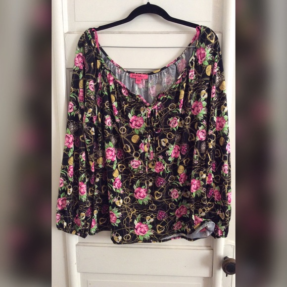 Betsey Johnson Tops - Betsey Johnson Active Top